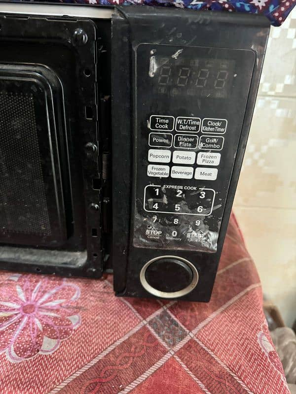 orient touched microwave 1