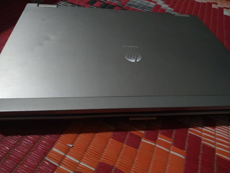 HP elitebook 8440p 0