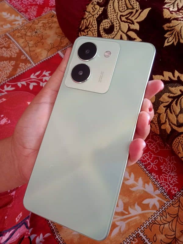 vivo y 27s 4