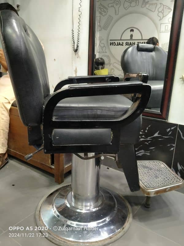 salon chairs 1