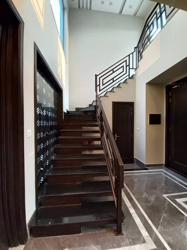 1 Kanal House Upper Portion For Rent in DHA Phase 6 Reasonable Rent Near Dolmen Mall 7