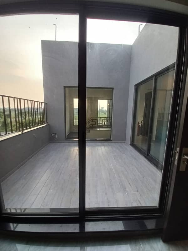 1 Kanal House Upper Portion For Rent in DHA Phase 6 Reasonable Rent Near Dolmen Mall 16