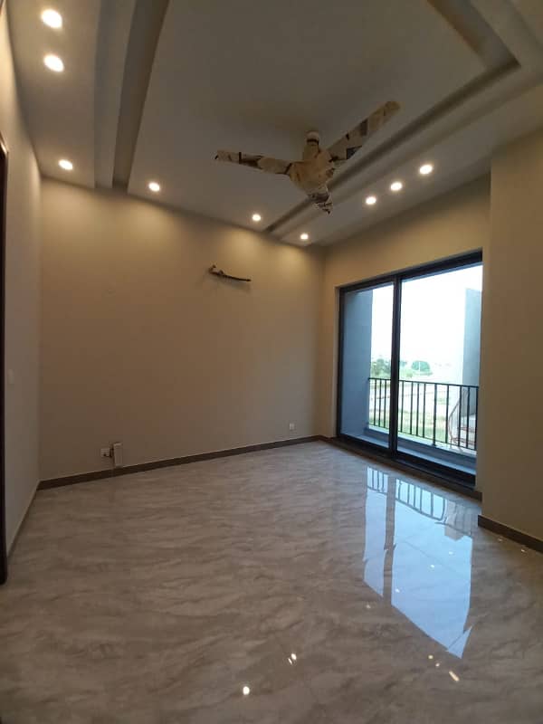 1 Kanal House Upper Portion For Rent in DHA Phase 6 Reasonable Rent Near Dolmen Mall 17