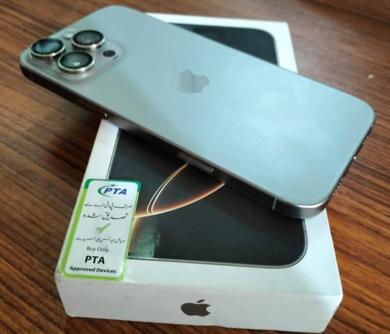 IPhone 16 Pro Max 256GB Natural Titanium 0