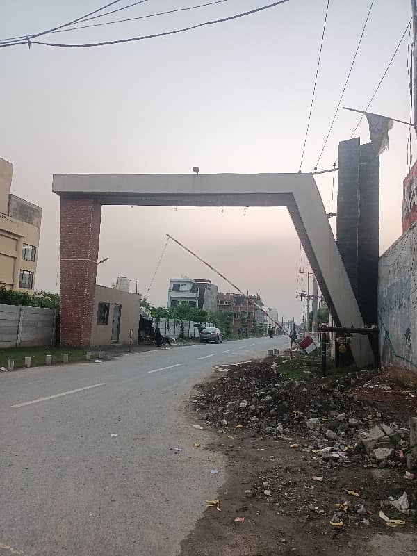 5 Marla Corner Plot Available For Sale In Shahid Town Gajju Matah Metro Stop Lahore Pakistan 0