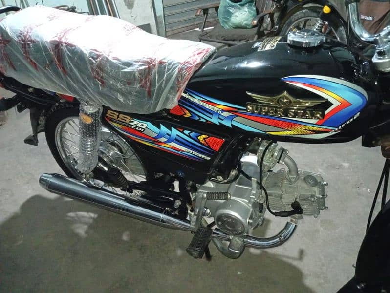 super star CD 70 new bike 3