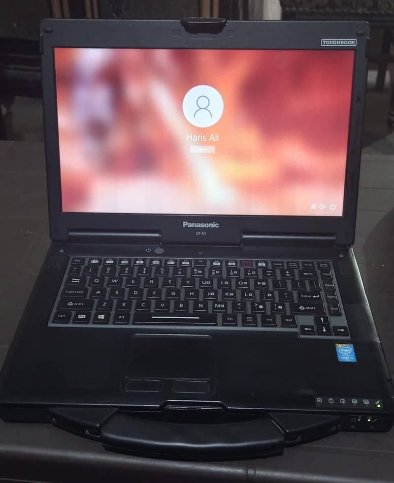 8/500 GB PANASONIC LAPTOP + OFFICIAL CHARGER+ BEG 8