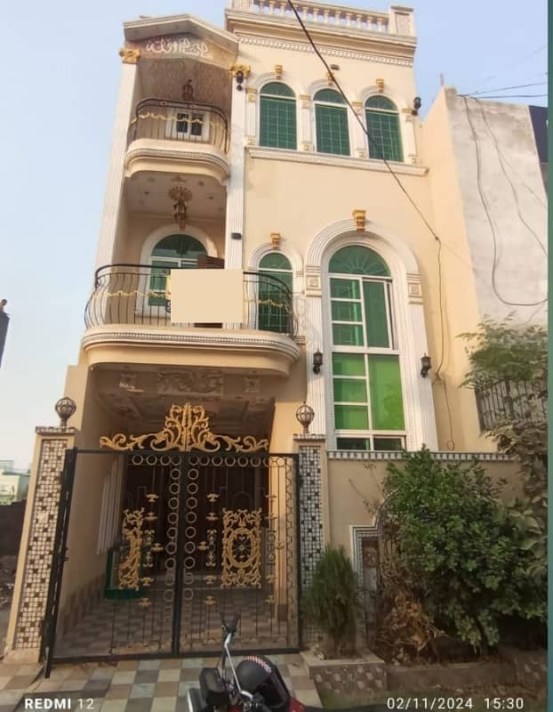 H Block Lavish Beautiful 2.5 Storey House Available For Sale Reasonable Price in Alrehman Garden Phase 2 0