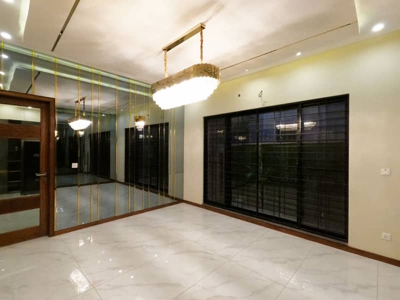 Prime Location 1 Kanal House For sale In Valencia - Block J 13