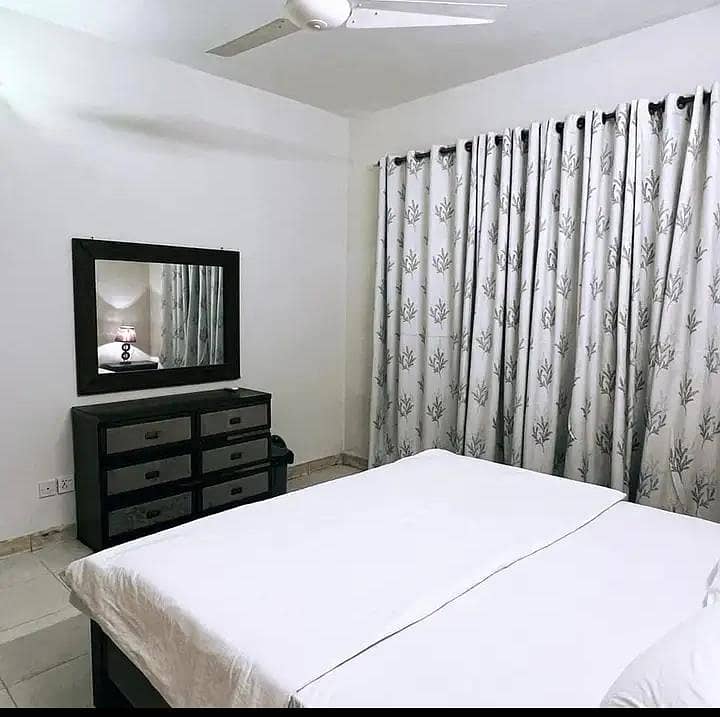 Phr day short Time two bedroom apartments available 4