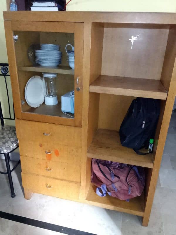 cupboard ok bus finishing color Karwana ho ga 1