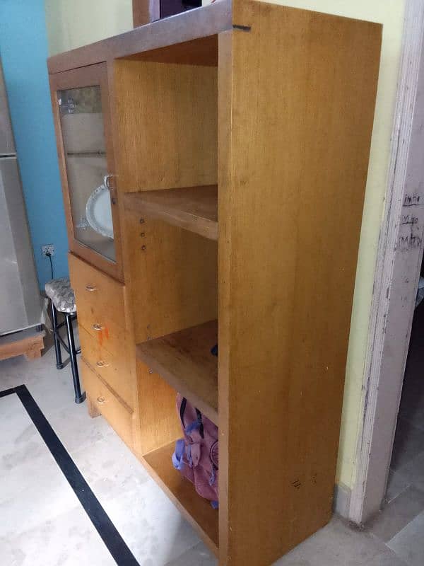 cupboard ok bus finishing color Karwana ho ga 2