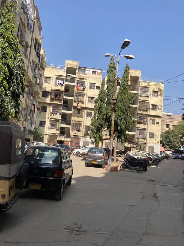 3bed dd flat 2nd floor Asma garden apartment block 1 near khatm e nabuwat chowk 0