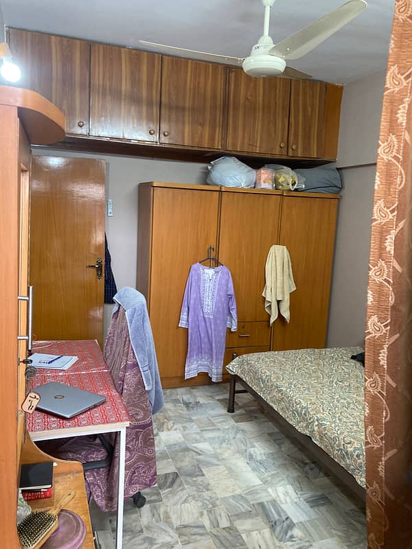 3bed dd flat 2nd floor Asma garden apartment block 1 near khatm e nabuwat chowk 6