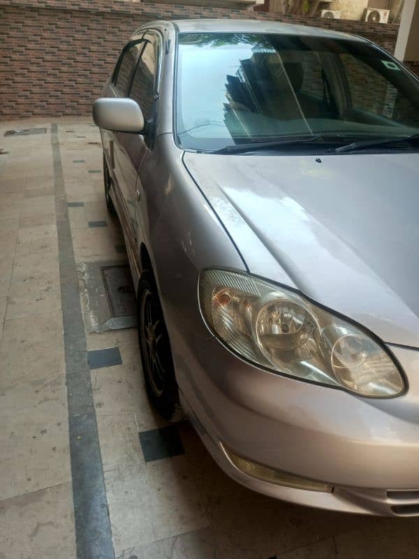 Toyota Corolla se saloon 2004 out class condition 2