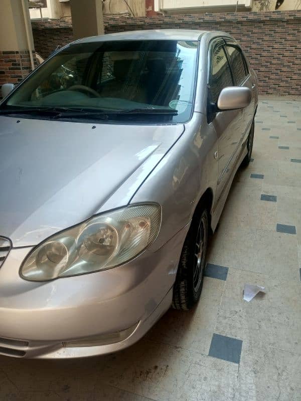 Toyota Corolla se saloon 2004 out class condition 7