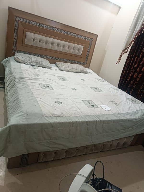 stylish bed for sale 1