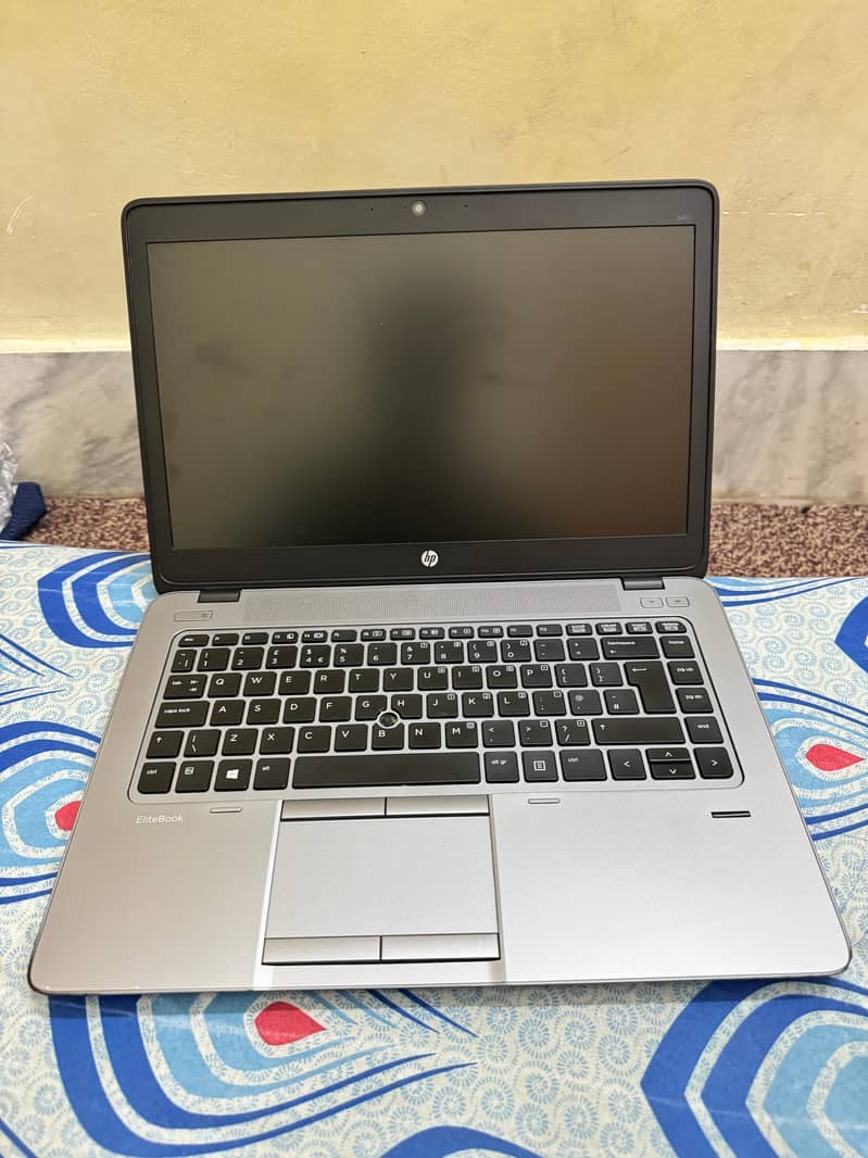 Hp Elitebook 840 core i5, 5th gen 1