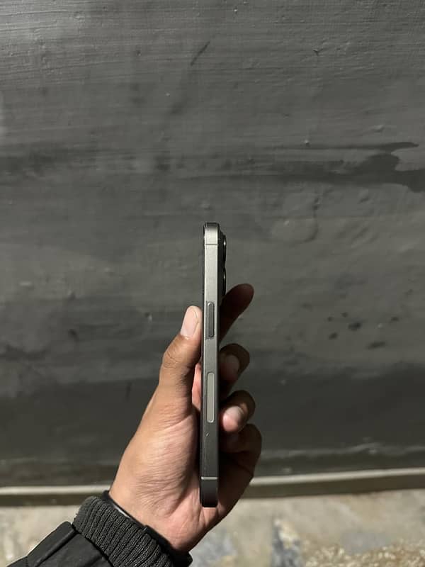 iphone 15 pro Non Pta 256gb LLA (95 percent BH) 3