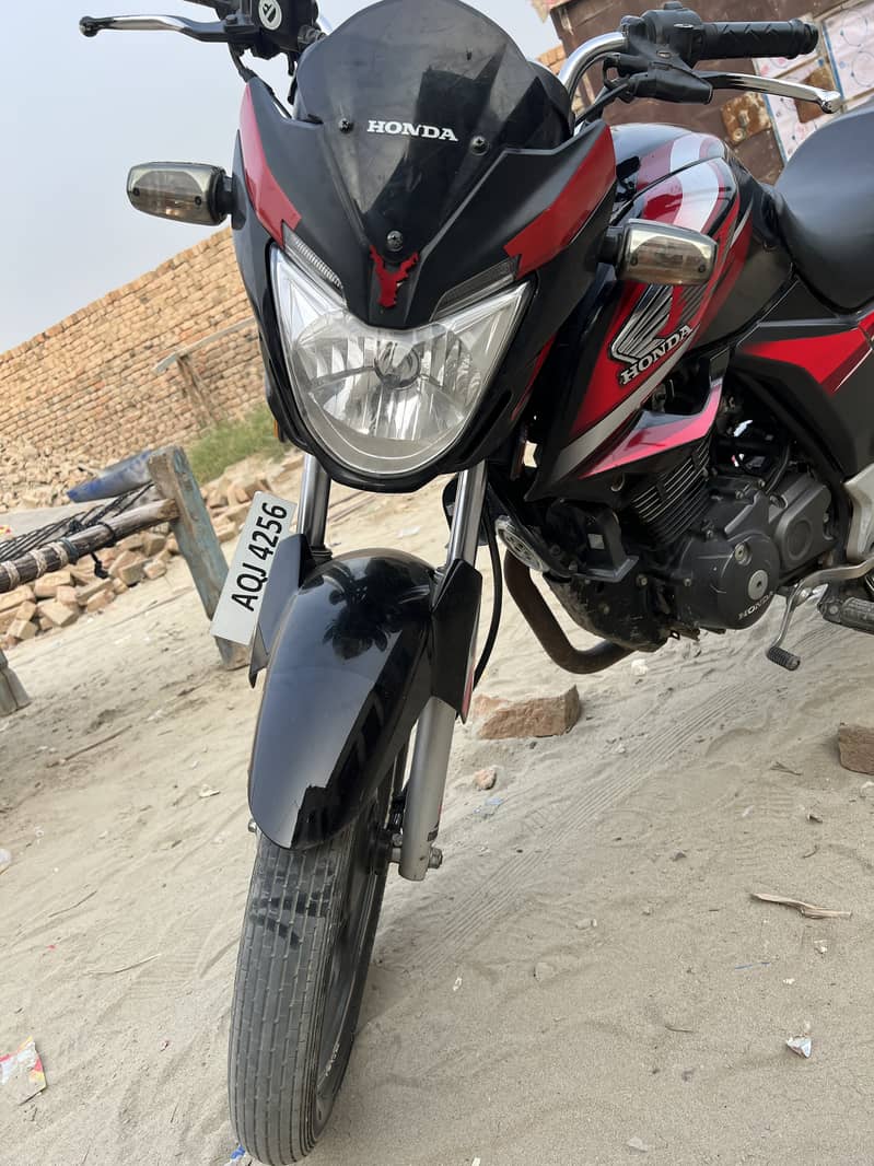 Honda CB 150F 2018 Kot addu 1