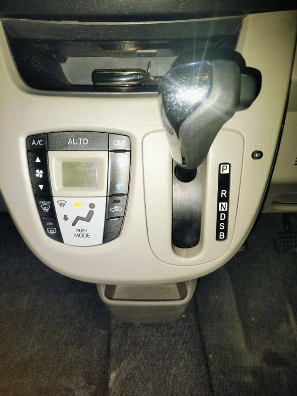 Daihatsu Move full options Push start 2013/ 2017 15