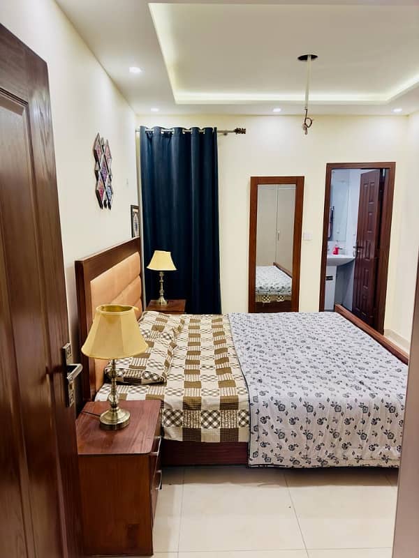 A Beautiful 1 Bed Room Luxury Apartment Rent On Daily Bahria Town Lhr 6