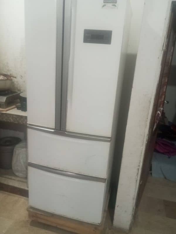 Kenwood refrigerator  good condition 5