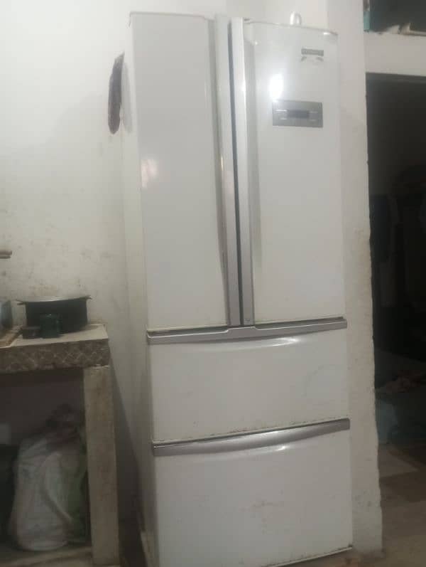 Kenwood refrigerator  good condition 15