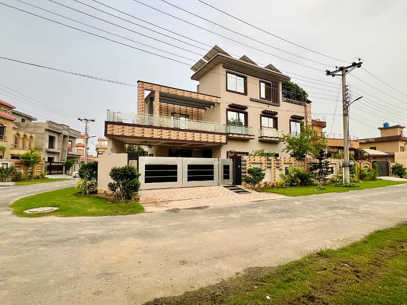 Brand New 17 Marla Corner Luxury House In Central Park Lahore 0