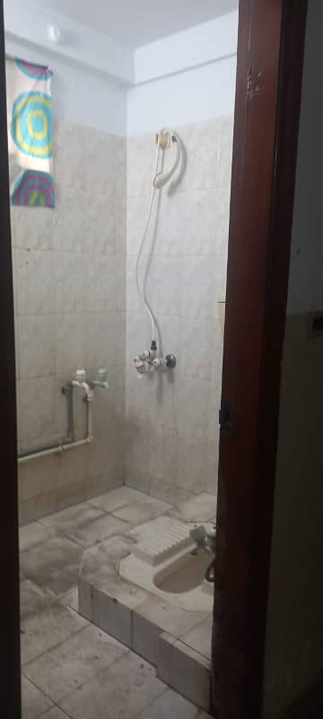 900 Square Feet Flat For Sale In DHA Defence 18