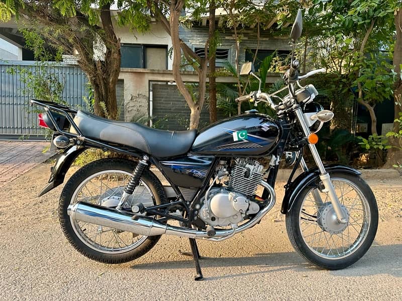 Suzuki GS 150 2024 model 5