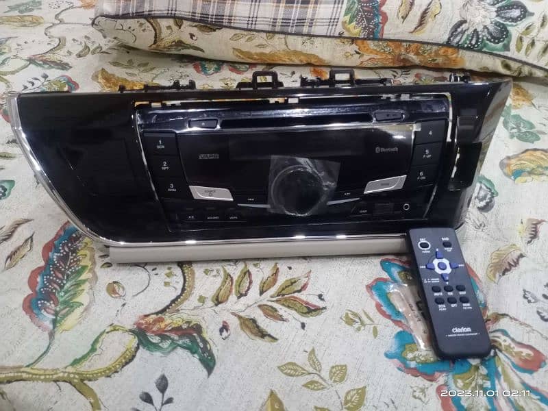 genuine toyota Corolla media player 0