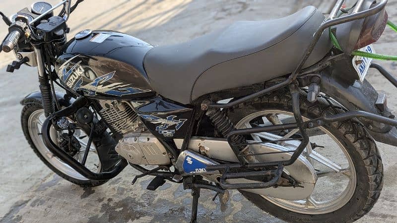 I want to sale My Suzuki 150Gs 4