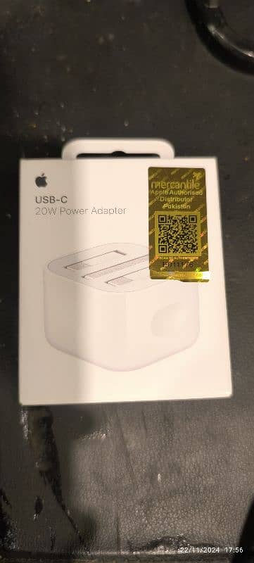 Apple Original 20W adapter 0