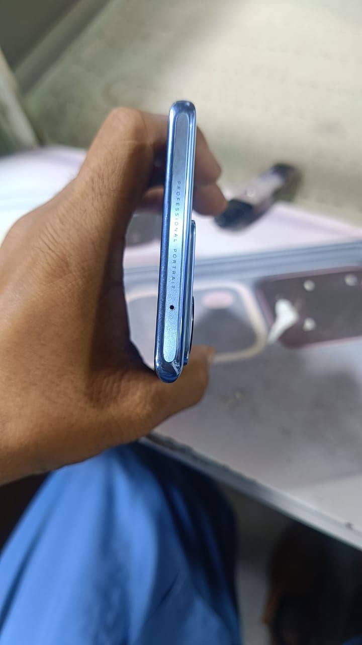 Vivo v29 pro condition 10by9 0