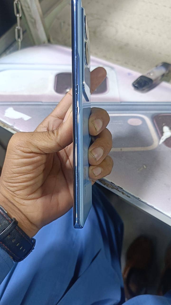 Vivo v29 pro condition 10by9 1