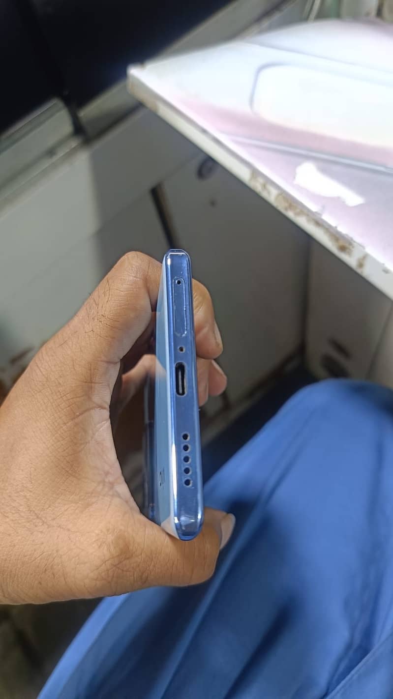 Vivo v29 pro condition 10by9 2