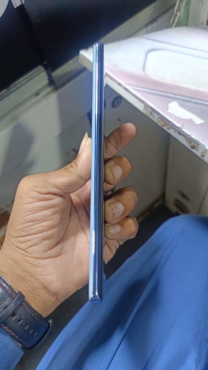 Vivo v29 pro condition 10by9 3