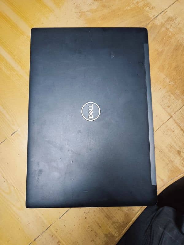 laptop Dell 8