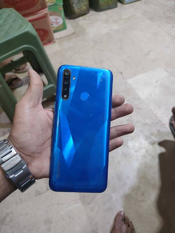 realme 5 10/10 seald pices 1