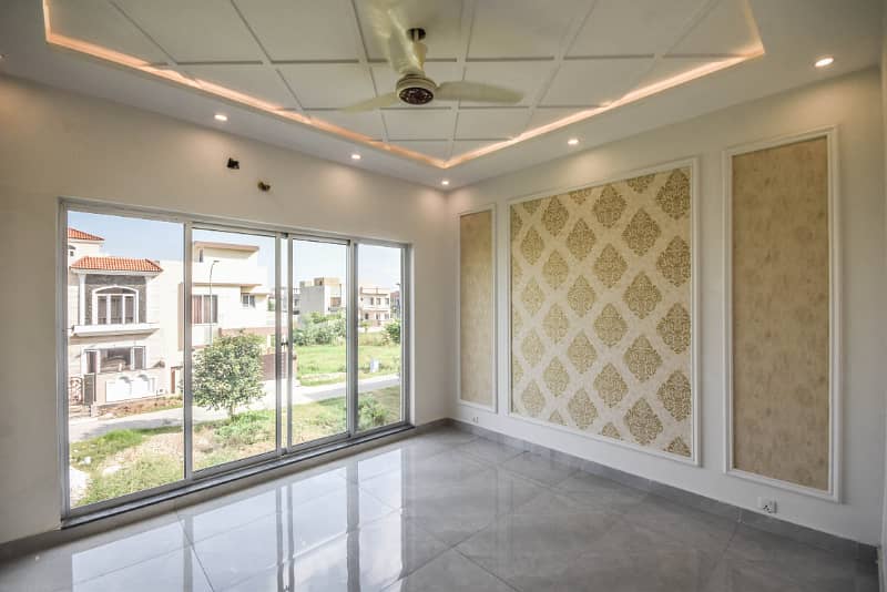 5 Marla Modern Design House in Excellent Condition is Up for Rent in DHA Lahore 21