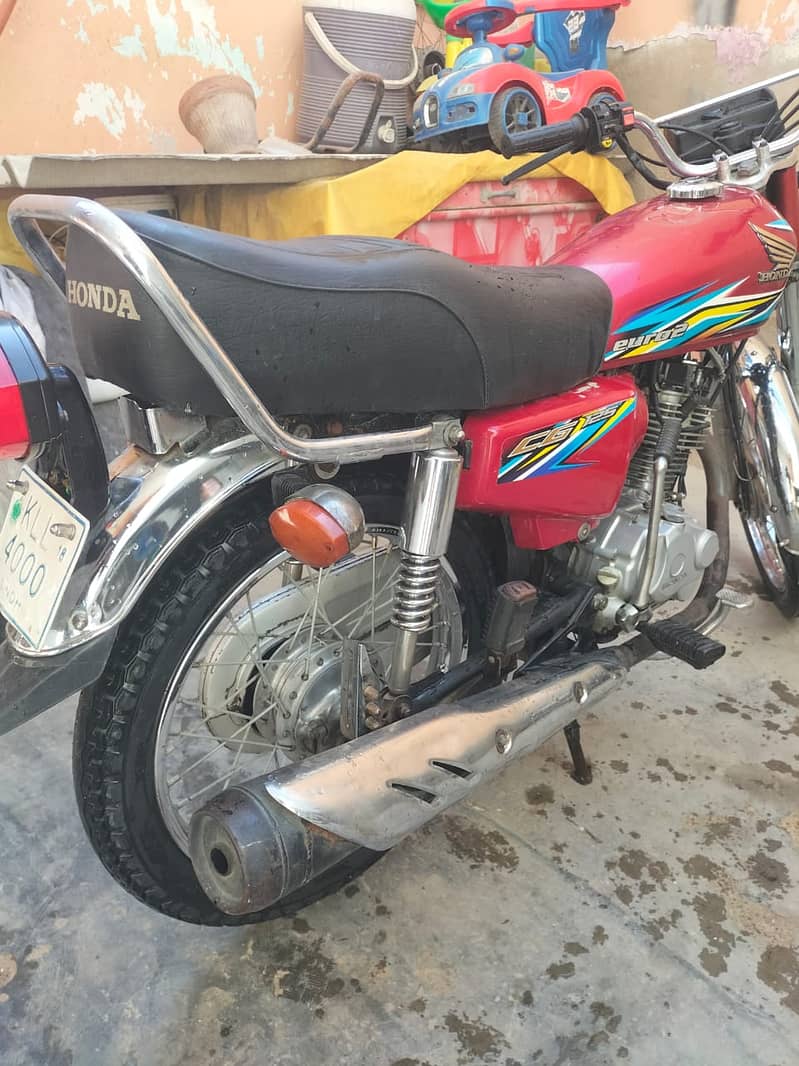 Honda CG 125 2018 karachi num 0