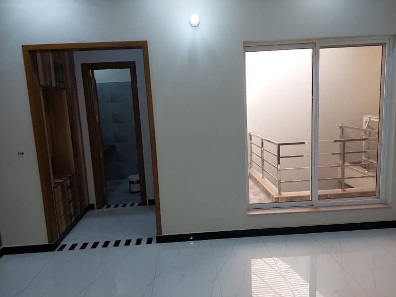 10 Marla Brand New House For Rent MODEL CITY 1 FAISALABAD VIP LOCATION Park Facing 22