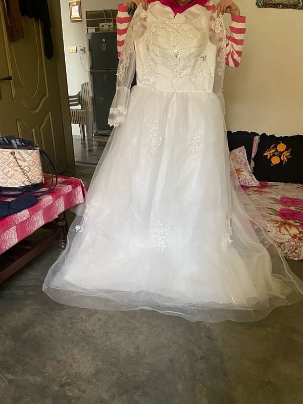 new frock h bhot zaberdasht h princess frock 1