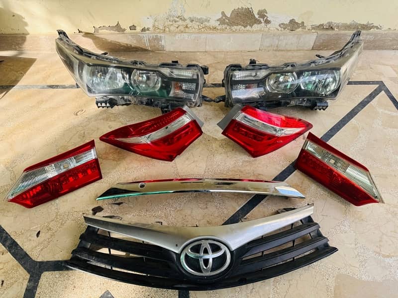 Toyota corolla lights Tail lights and headlights front grill 0