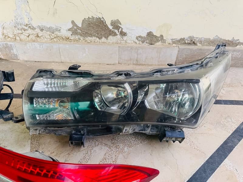 Toyota corolla lights Tail lights and headlights front grill 4