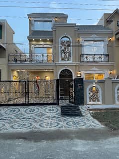 Reasonably-Priced Prime Location 10 Marla House In Central Park Block G Lahore Is Available As Of Now