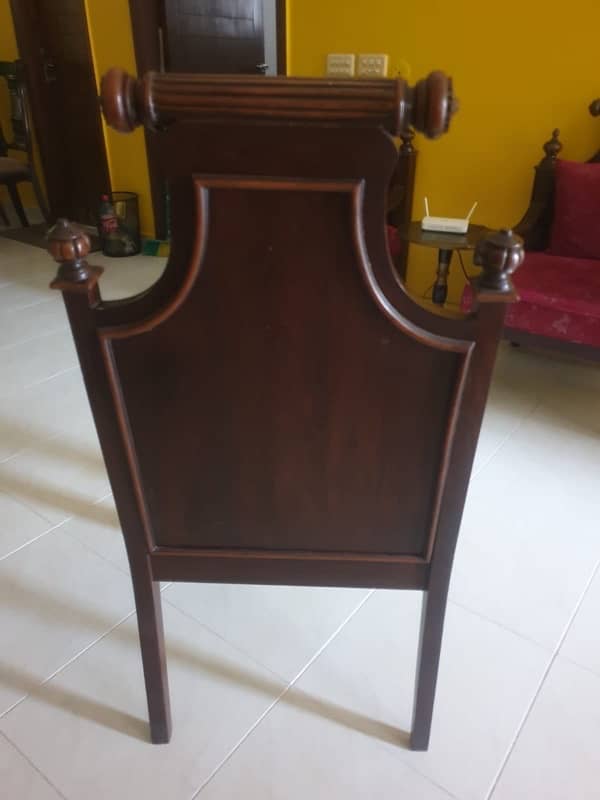 glass table and 6 chinioti chairs for sale 4