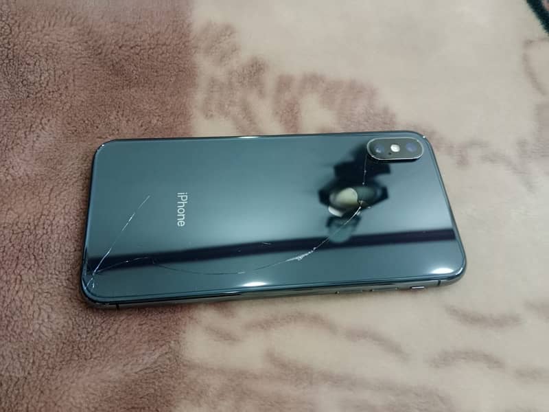 iPhone XS 256gb [Exchange possible] 1