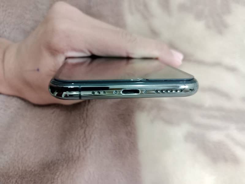 iPhone XS 256gb [Exchange possible] 4